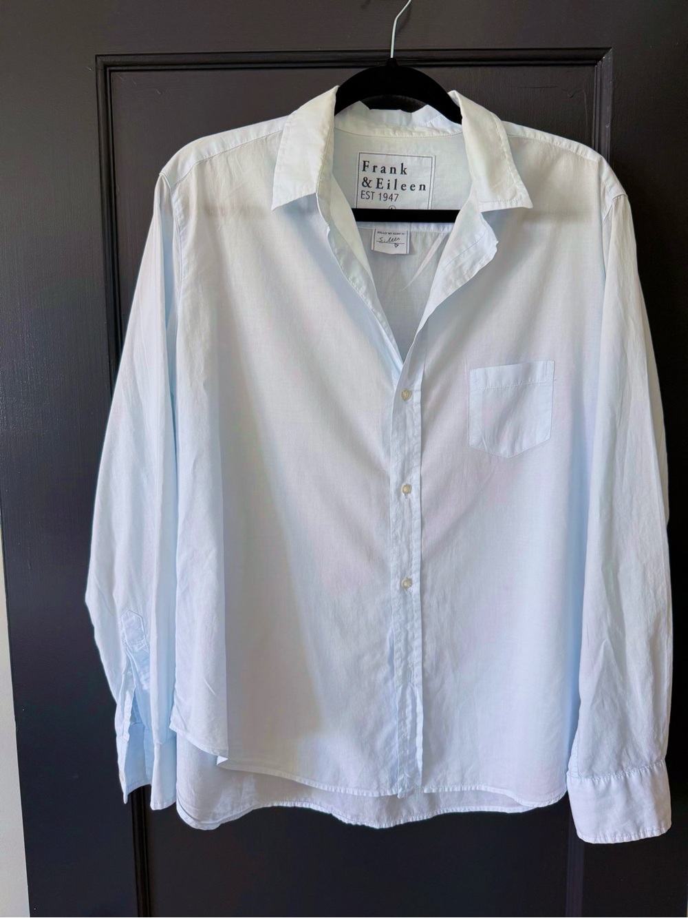 Frank & Eileen Lightweight Light Blue Shirt. Large - Picture 2 of 7